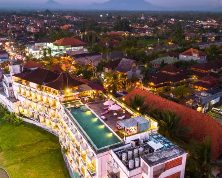 The Evitel Resort Ubud Hotels near Mozaic Restaurant