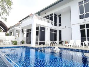 bm Private Pool Villa Pattaya Na Jomtien Beach Nagawari Bbq 4 Bedrooms 4 Bathrooms 14-18 Persons