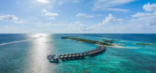 Le Méridien Maldives Resort & Spa Hotels in Maabinhuraa