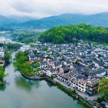 Hongcun Xiyun Yingyue Holiday Select Intelligent High-end Designer Homestay