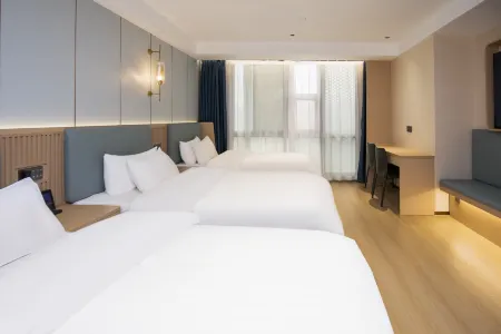 Moya Platinum Hotel -PresidentialtPalacelPontoontoon subway station)