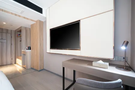 Maiji Hotel