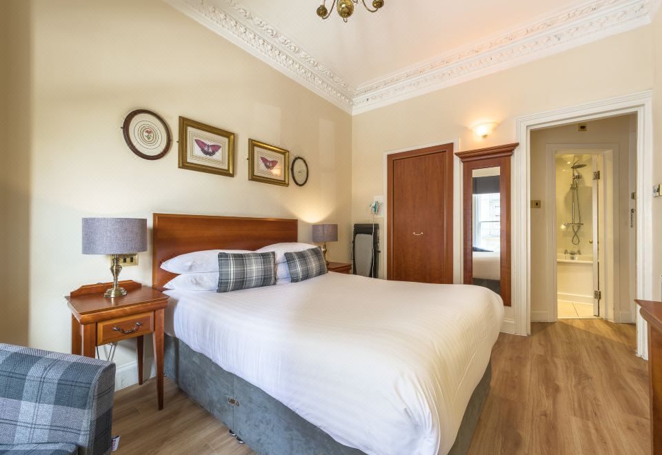 Old Waverley Hotel, Edinburgh (Prices & Reviews 2024)