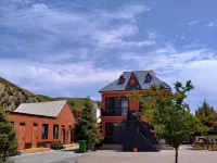 Haoshan Home Resort Hotels near Siqin's Camping Base