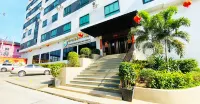 Siha Treasure Hotel Hotels near Bus Station