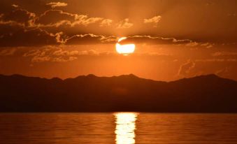 Sailimu Lake lakeside homestay