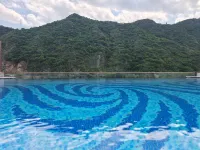 Beijing Baihewan Zhaolin Grand Hotel - Rooftop Pools