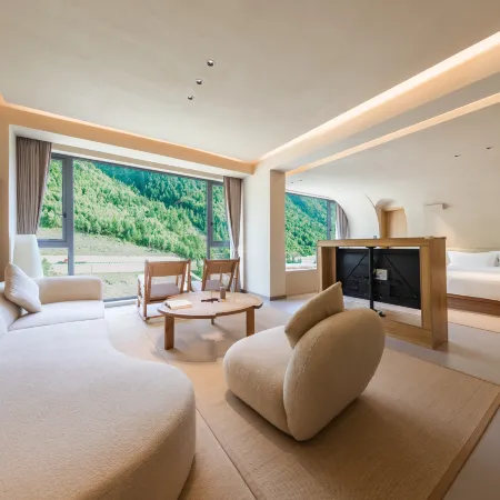 Buyan · Four Seasons Oxygen Mountain Residence (Siguniang Mountain Scenic Area Branch)