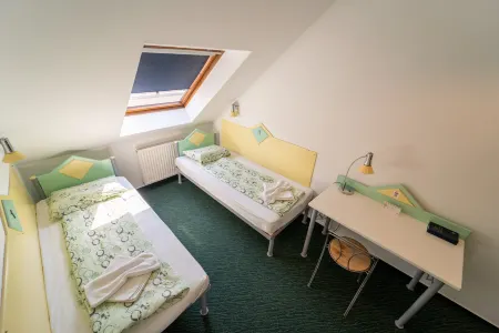 MP Hostel Budapest Отели в г. Будапешт