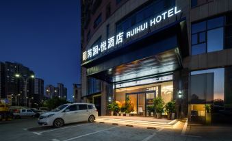 RuiHuiYue hotel