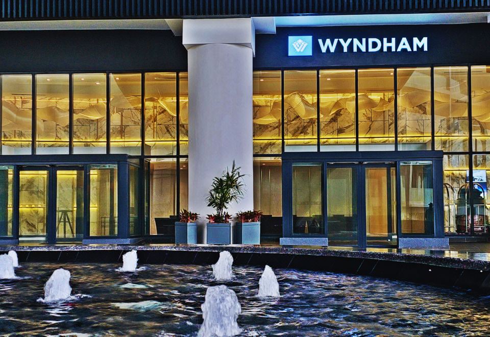 4. Wyndham ..