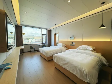 Jilong FuYang Hotel Отели рядом с достопримечательностью «Hipparion Fossil»