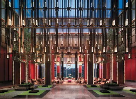 Shangri-La Hotel Qufu Отели рядом с достопримечательностью «CPC Qufu Committee Party School»