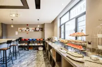 R ROYALSS HOTEL（Urumqi Cancer Hospital Xiaoxigou Subway Station Branch） - sarapan