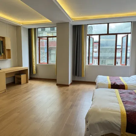 Gyirong Moonlight Hotel