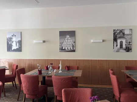 PLAZA INN Leonberg Отели в г. Рутесхайм