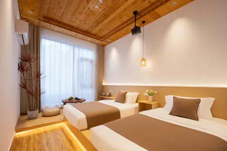 Wuyuan Nuanxinju Inn (Huangling Scenic Area Branch) Отели рядом с достопримечательностью «Wuyuan Huangling Scenic Area - Viewing Point»