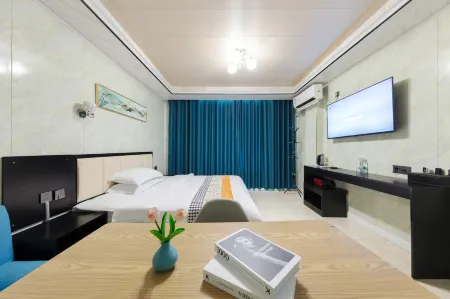 Qingfeng Hotel (Longhui No.9 Middle School) Отели рядом с достопримечательностью «Baima Mountain»