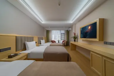 Lijiang Bee Nest Hotel Hotels near Xinhang Passenger Transport Terminal