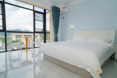 Pingshuixiangfeng Serviced Apartment (Guilin University of Electronic Technology Huajiang Campus) Hotels near Taiping Gate