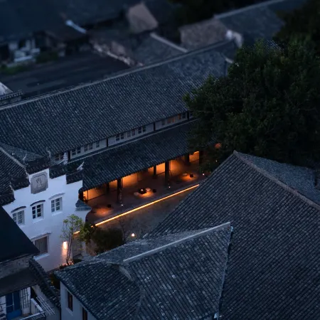 Linhai is not as good as Fang Holiday B&B (Ziyang Street Branch)