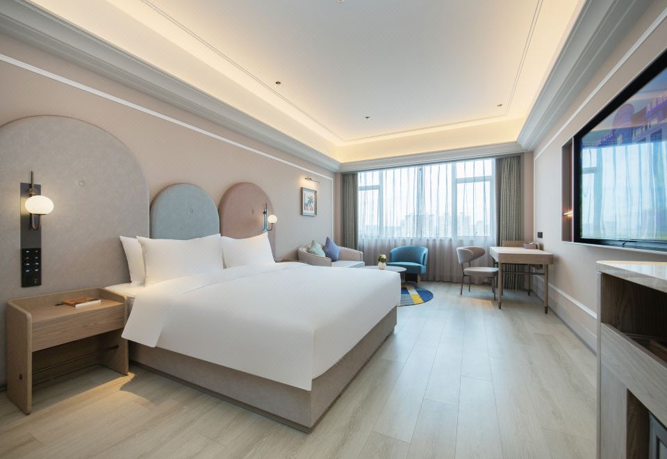 하이커우 궈마오 센터 Mercure 호텔의 외관 야경