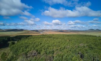 Floral Hotel·Lanshe Courtyard Hotel(Ulan Butong Scenic Area Store)