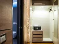 Divina Luxury Hotel Hotels near Globe Theatre