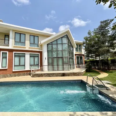 Paraiso Real Hotels in Belas