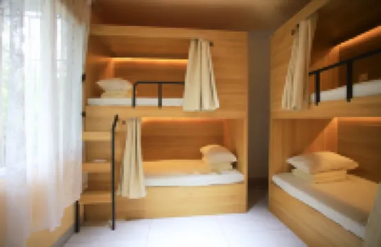 Xiang Yunbian Hostel (Elephant Trunk Hill Two Rivers and Four Lakes)