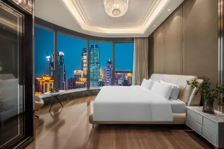 Elysee Sky Hotel (Chongqing Jiefangbei Hongyadong Store) Отели рядом с достопримечательностью «Chongqing University of Education»