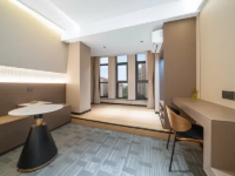 Ruiyuan Hotel (Luoshan Branch) Hotels in Luoshan