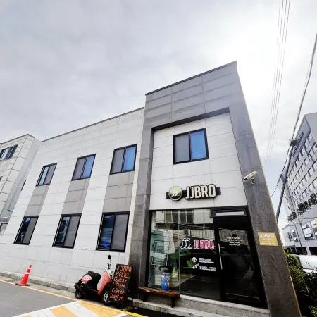 JJBRO HOSTELL / GUESTHOUSE