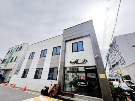 JJBRO HOSTELL / GUESTHOUSE Отели рядом со станцией Mokpo Station