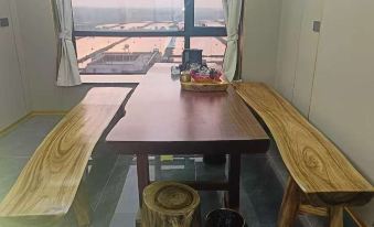 Leizhou Xilaidun Holiday Apartment