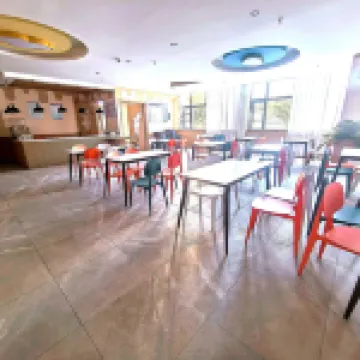 Ruili Manxing Boutique Hotel