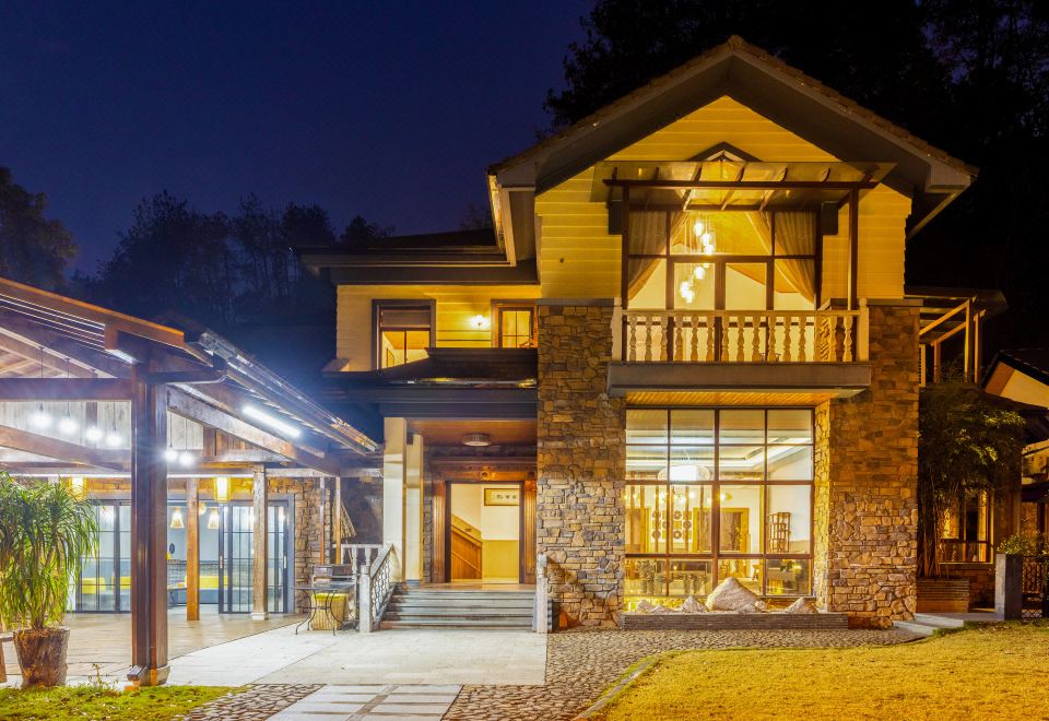 Mountain Resort Over view