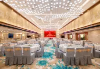 Qing Yuan New Holyton International Hotel