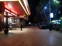 莫林錦尚飯店（永興人民公園二中店） - 停車場