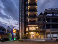 Hak Huot Hotel Hotels in Krong Poi Pet