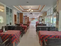 Cabbages & Condoms Hotel Ratchaburi - breakfast