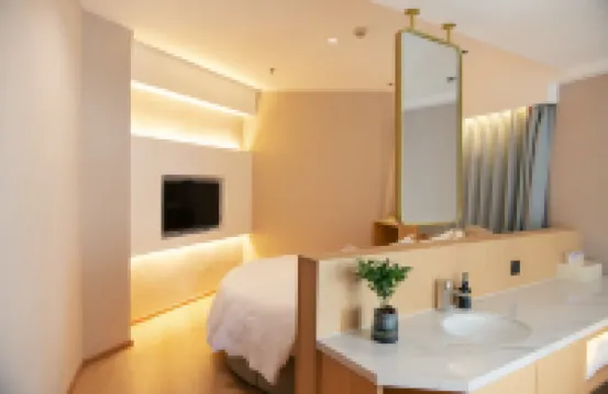 Guanghan Hotel