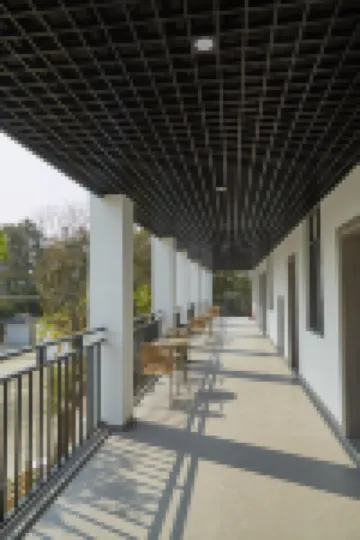 Xian Heyue Ecological Tourism Scenic Area B&B