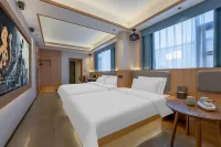 Bomo Tea-themed Stay · Courtyard-style Cinema Hotel (Zhengding Yanghe Tower)