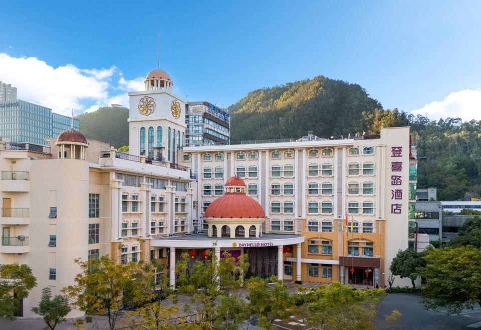 hotel overview picture