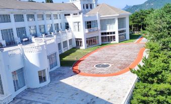 Macheng Guifengshan Hongbin Holiday Hotel
