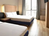 เบดแอนด์เบรกฟาสต์ โรงแรม Milano Cologno สตูดิโอ โรงแรมใกล้เปรกอตโต