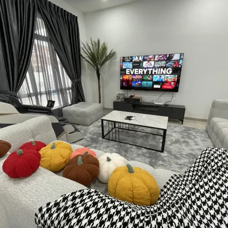 UjongPasir ModenHouse - Karaok/MsgChair/ArcadeGame