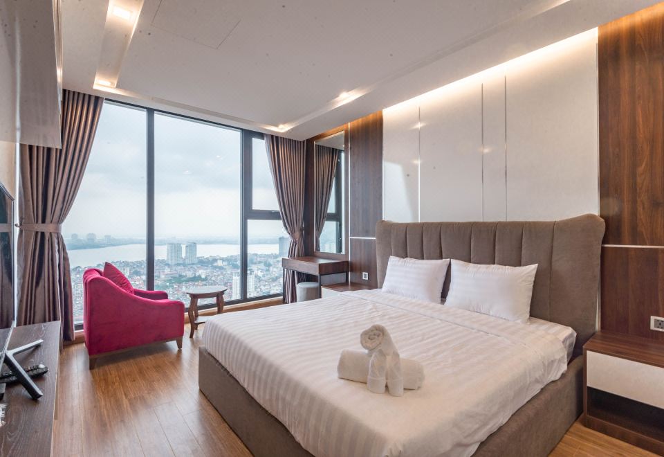5. Suites H..