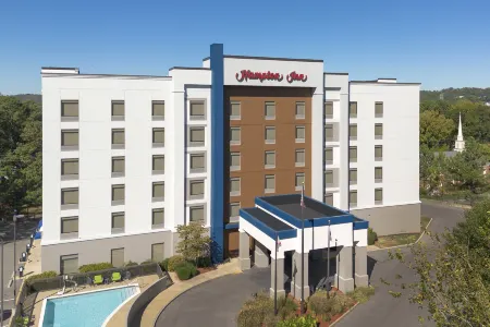 Hampton Inn Birmingham I-65/Lakeshore Drive Отели рядом с достопримечательностью «Университет Самфорд»